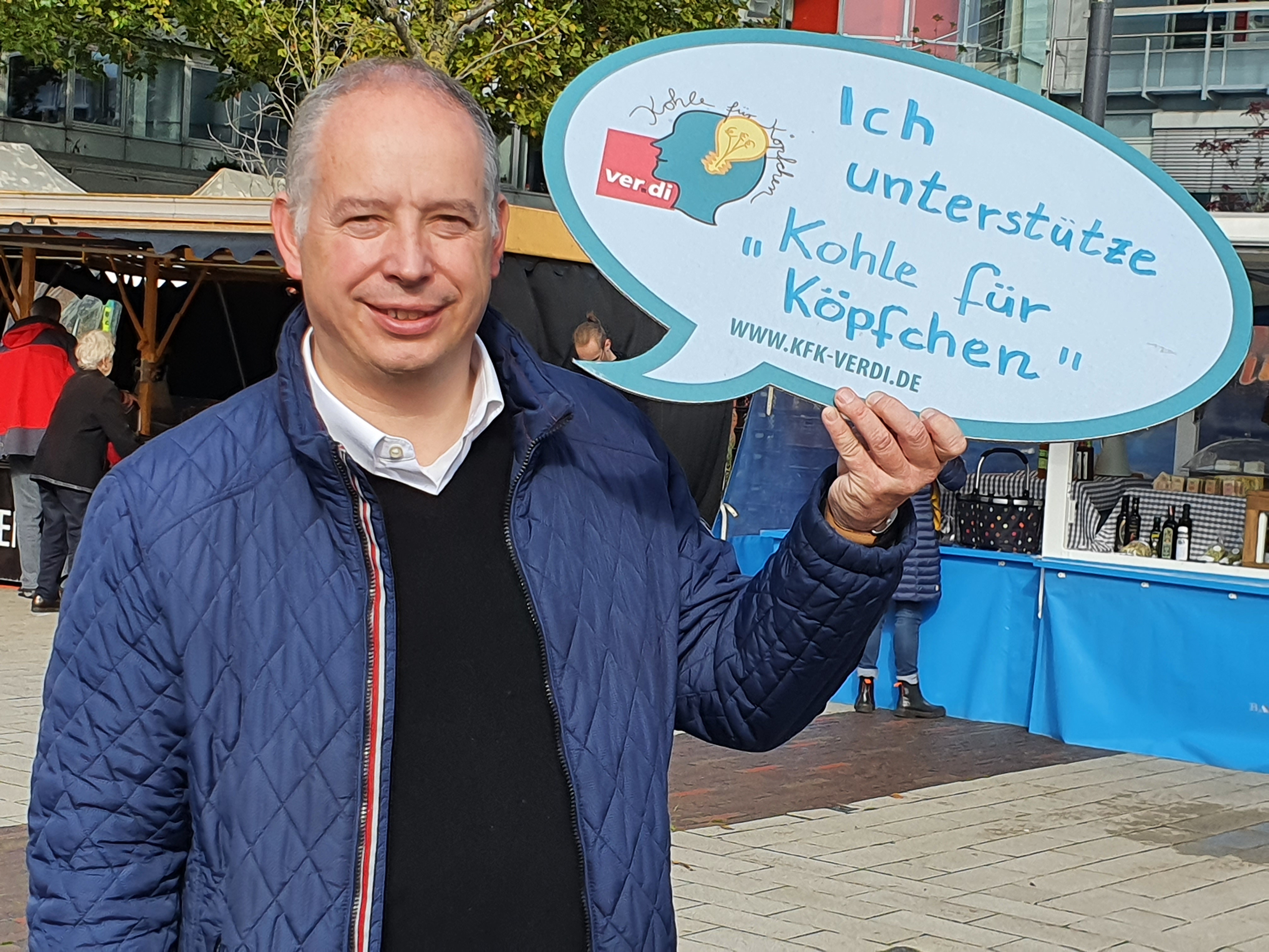 Martin Ehlers (CDU Kandidat) aus Wilhelmshaven unterstützt die Kampagne Kohle für Köpfchen.
